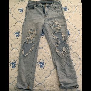 American Eagle distressed mom jeans size 4